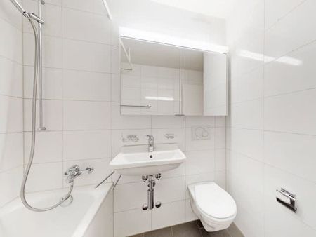 3.5 Zimmer, 76 m², 2. Stock - Photo 3
