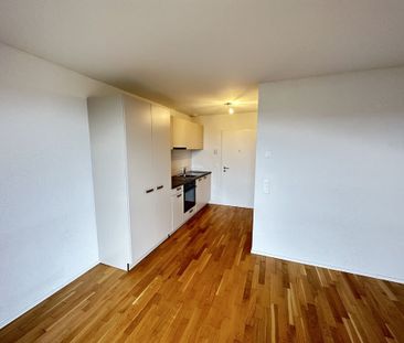 Moderne et proche des commerces - Photo 1