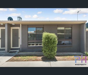 2/30 Pilcher Street, Strathdale, Vic 3550 - Photo 2