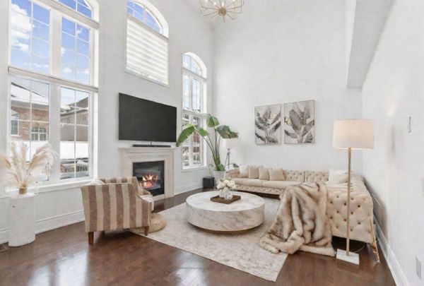 For Lease - 17 Bighorn Trail, King, Ontario - Photo 1