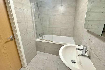 Bournemouth, BH2 - Photo 4