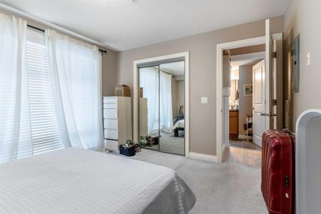 Modern Elegance And Urban Convenience: 2 Bed, 2 Bath Condo At 'the Adora'" - Photo 3