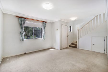 Modern and Spacious Townhouse - 1 WEEK FREE RENT - Photo 5