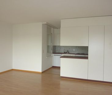 Helle Wohnung mit tollem Balkon - Foto 3
