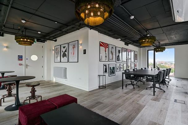 Studio to rent - Photo 1