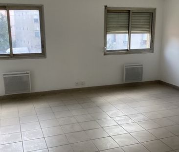 Location Appartement 1 pièce 33m² VAULX EN VELIN 69120 - Photo 5