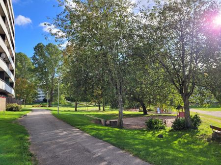 Brandkärrsvägen, Nyköping - Photo 2