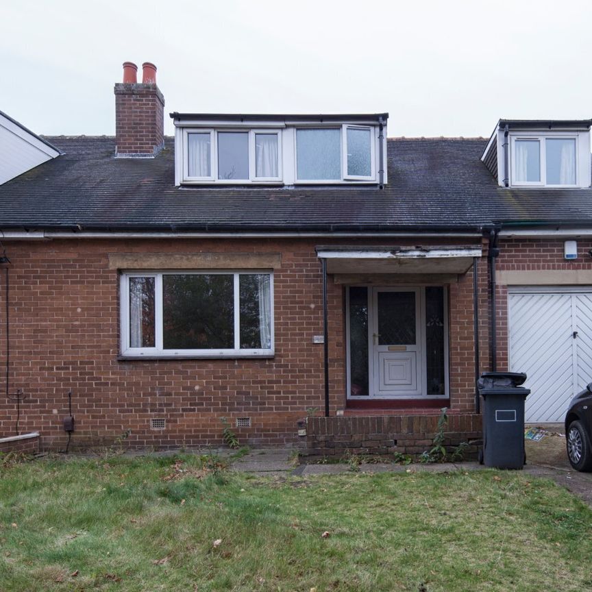 23 Park Avenue, Huddersfield, HD1 - Photo 1