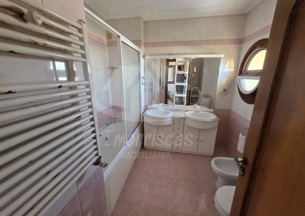 Apartamento T4 em Lisboa