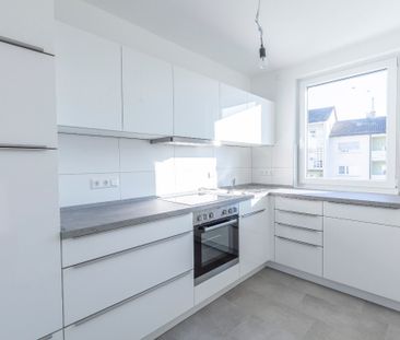 3-Zimmer-Wohnung in der Weimarer Straße: schick, modern, komfortabel! - Photo 2