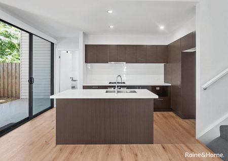 Modern 4 Bedroom House - Lake Macquarie Estate Living - Photo 4