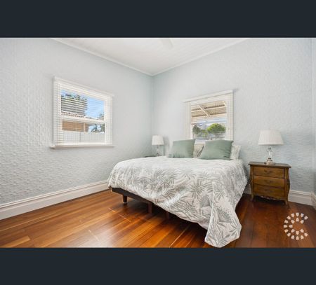 3 York Street, Beaconsfield, WA 6162 - Photo 2