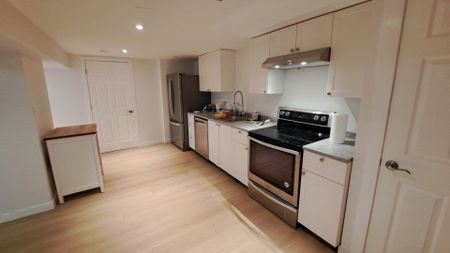 For Lease - 11 Caribou Crescent, Guelph, Ontario - Photo 4