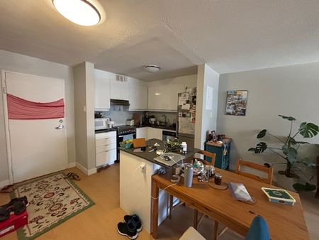 222 Maclaren - Photo 5