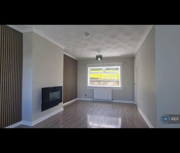2 bedroom terraced house to rent - Photo 2