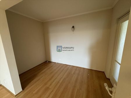 Kiadó jó állapotú panel lakás - Székesfehérvár - Photo 4