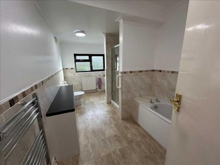 3 bedroom bungalow to rent - Photo 4