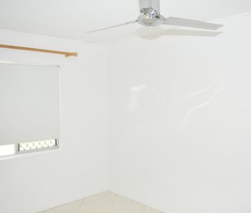 Low maintenance duplex living at his best! - Photo 3