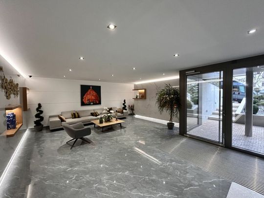 Exceptional penthouse in Ouchy with a UNIQUE location! - Photo 1