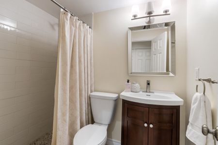 For Lease - 129 Jones Avenue, Toronto, Ontario - Photo 3