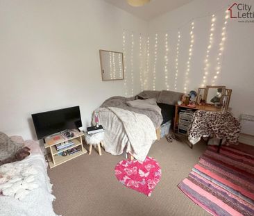 Studio to rent - Photo 6