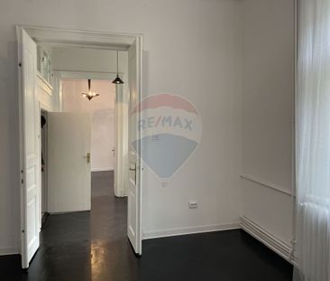 Casă 3 camere- Piata Victoriei, ideală pentru locuinț?... - Fotografie 1