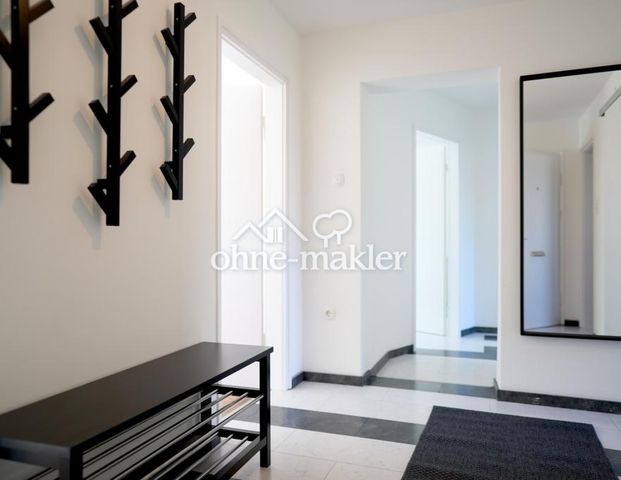 WG-Neugründung – Zimmer in neu renovierter & möblierter Wohnung mit Balkon - Photo 1