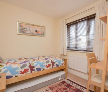 3 bedroom semi-detached house to rent - Photo 3