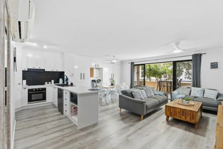 MODERN 2-BEDROOM UNIT - LOCATION. LIFESTYLE. LIVABILITY - Photo 3