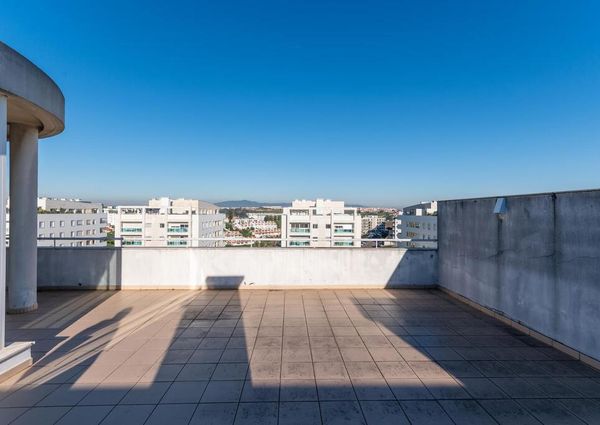 3 Bedroom Apartment with a view, Fórum Oeiras, Oeiras