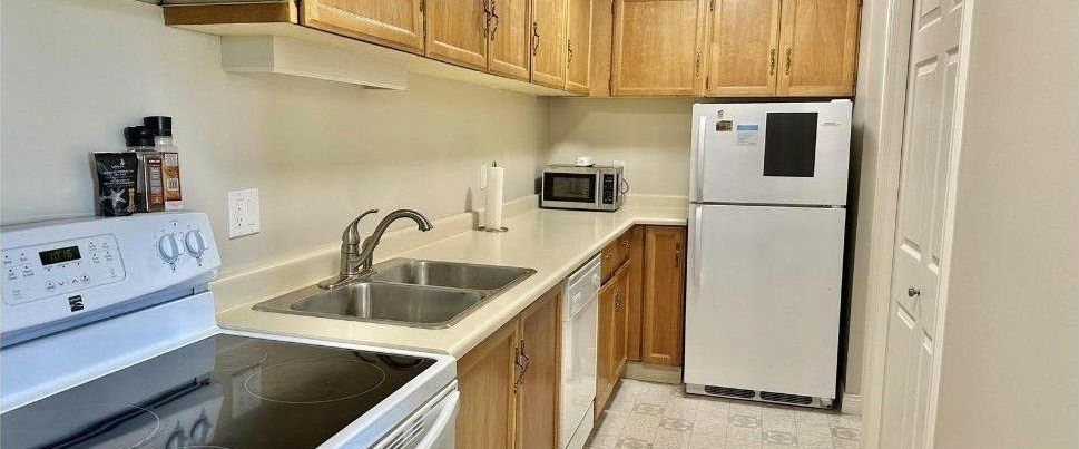 300-139 - #322 - 3033 Ospika Boulevard South - 322 - Photo 1
