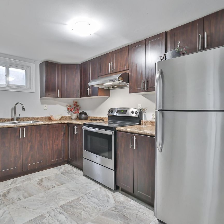 For Lease - 104 Coppard Avenue, Markham, Ontario - Photo 1