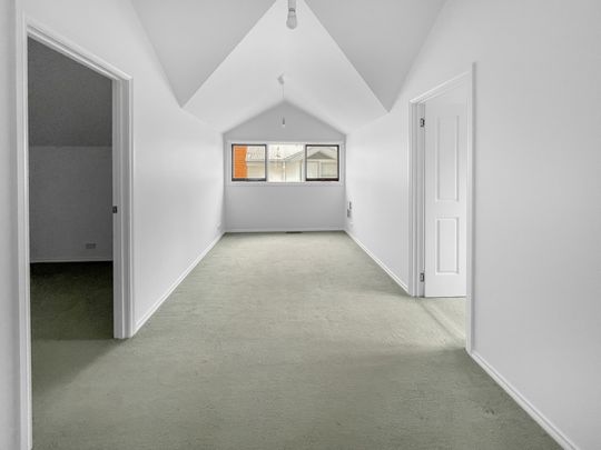 25 Cumberland Street, Newtown - Photo 1