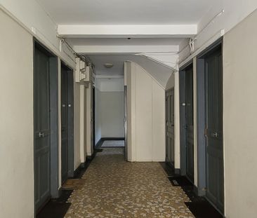 Appartement T2 plein de charme à COURBEVOIE - Photo 1