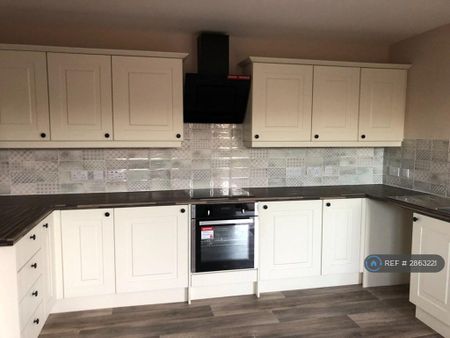 3 bedroom detached house to rent - Photo 4