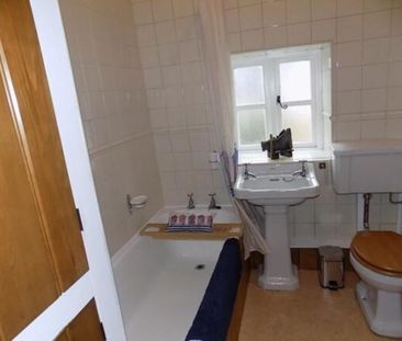 1 bedroom semi-detached to let - Photo 6