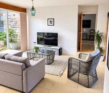 3 bedroom barn conversion to rent - Photo 1