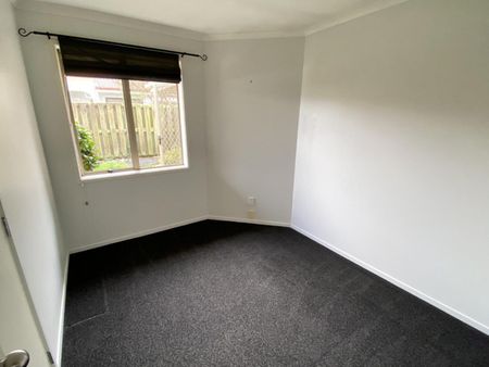 Enticing on Enderley - Photo 5