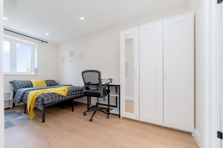 Room in a Shared House, Frognal Avenue, HA1 - Photo 2