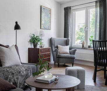 Rågsvedsvägen, Bandhagen - Photo 3