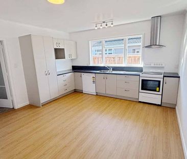 Modern Comfort on Cranford - Photo 3