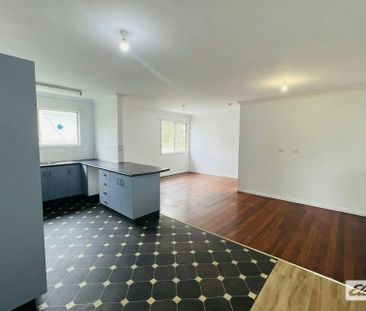Spacious 5 Bedroom Family Home - Photo 5