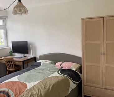 3 bedroom ground floor maisonette to rent - Photo 4
