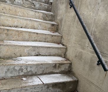 For Lease - 31 Irwin Drive Unit# B, Whitby, Ontario - Photo 3