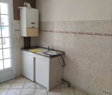 a LOUER – Appartement F2 avec parking privatif – Bollène - Photo 6