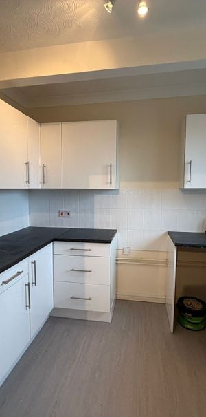 Elliott Road, March - Photo 1