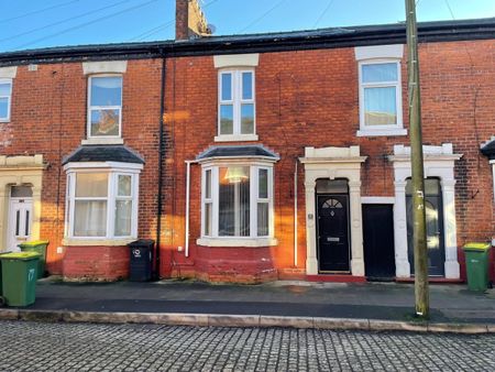 17, Fazackerley Street, Preston - Photo 3