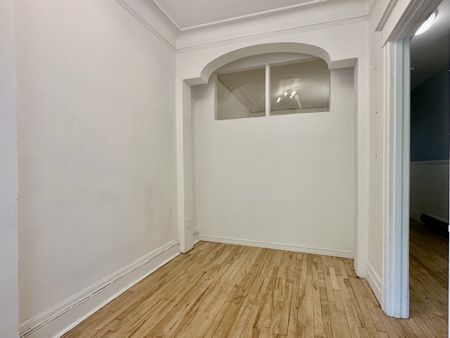 4231 Rue Messier, #C - Photo 3