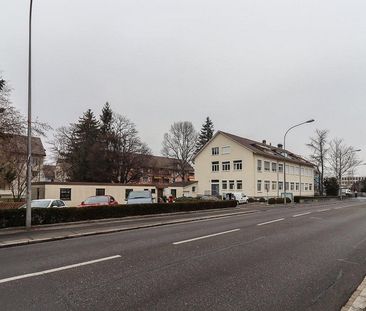 Attika-Wohnung im 2. OG - Foto 2