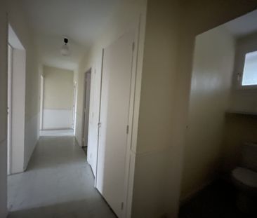 Location Appartement 3 pièces 66m² RIOM 63200 - Photo 3